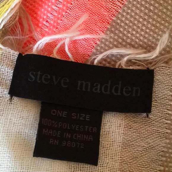 Steve Madden Blanket Wrap Scarf  76” x 33” - Picture 2 of 8